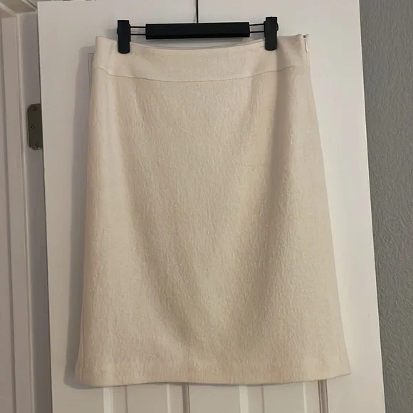 NWT Banana Republic Marilyn Pencil Skirt - Size 6 - Picture 6 of 13